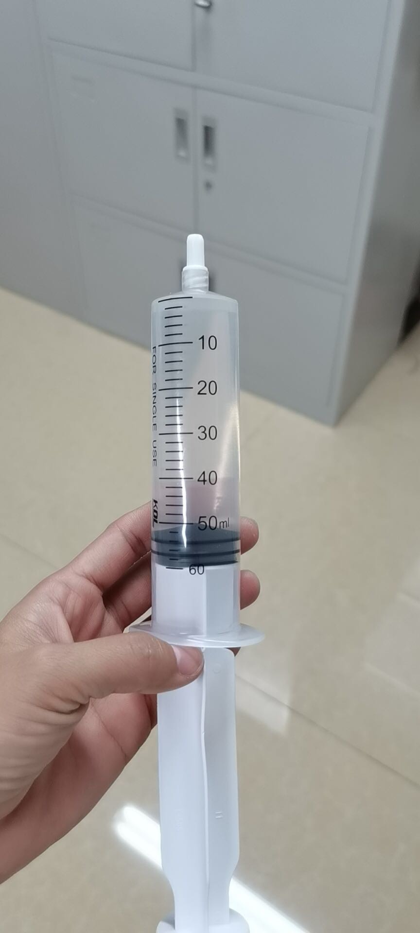Hyaluronzuur huidfiller voor het gezicht lippen lichaam borsten billen